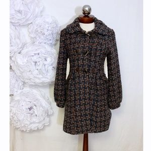 BETH BOWLEY $398 Toggle clasp wool coat 6